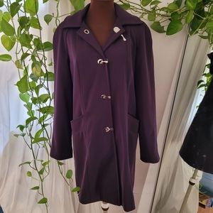 EUC London Fog Plum Raincoat size S Silver clasp Closure